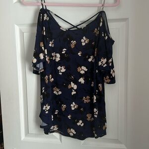 Kayleigh women’s blouse size XL navy blue